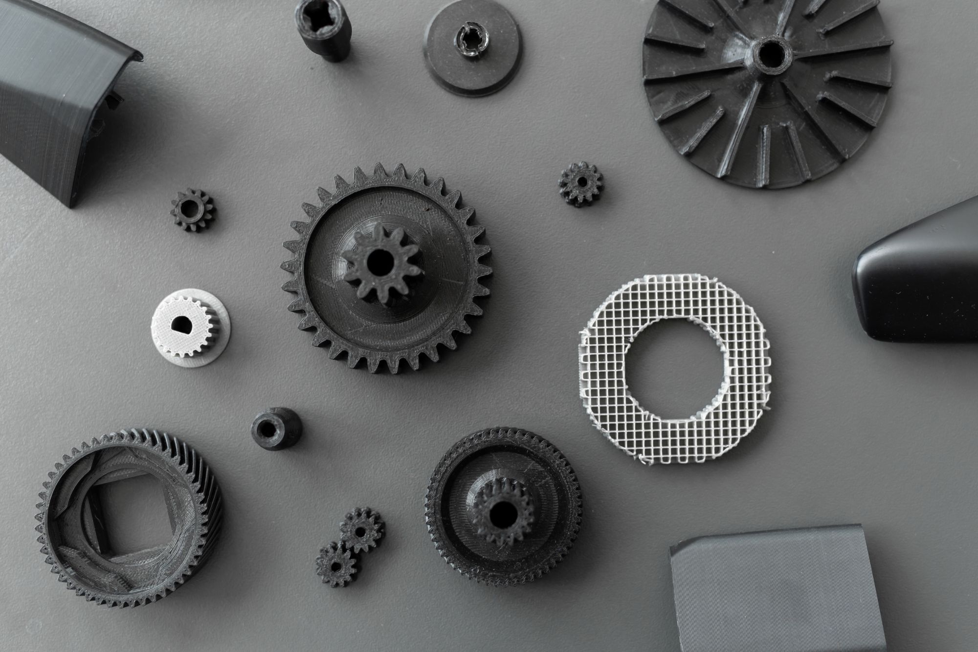 3d Printed Objects On The Table In The Laboratory NXUDSW5 1 1 1
